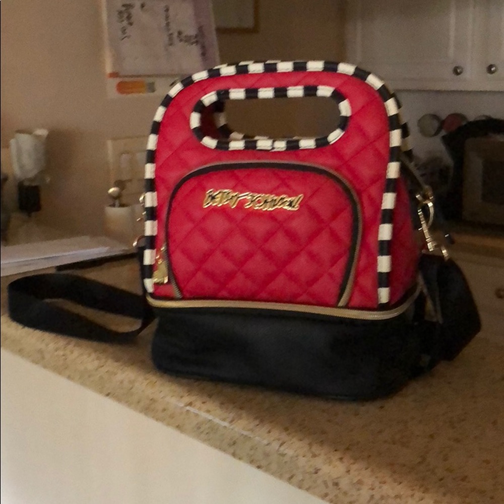 Betsey Johnson Lunch Tote 🎯🎯🎯weekend sale🎯🎯🎯